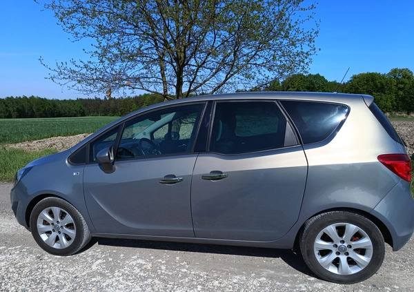 Opel Meriva cena 20999 przebieg: 151000, rok produkcji 2010 z Kłobuck małe 379